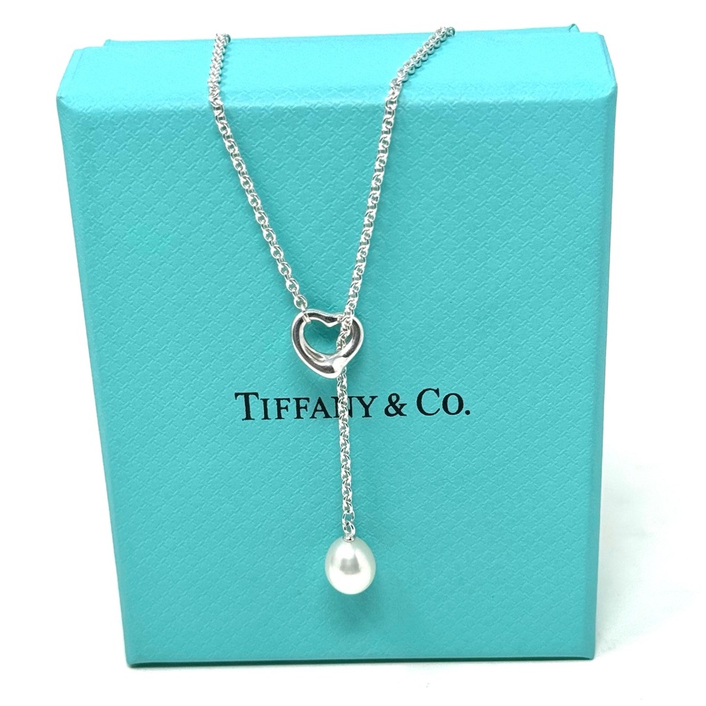 Authentic Tiffany & co. Elsa Peretti Open Heart Pearl Lariat Necklace.
